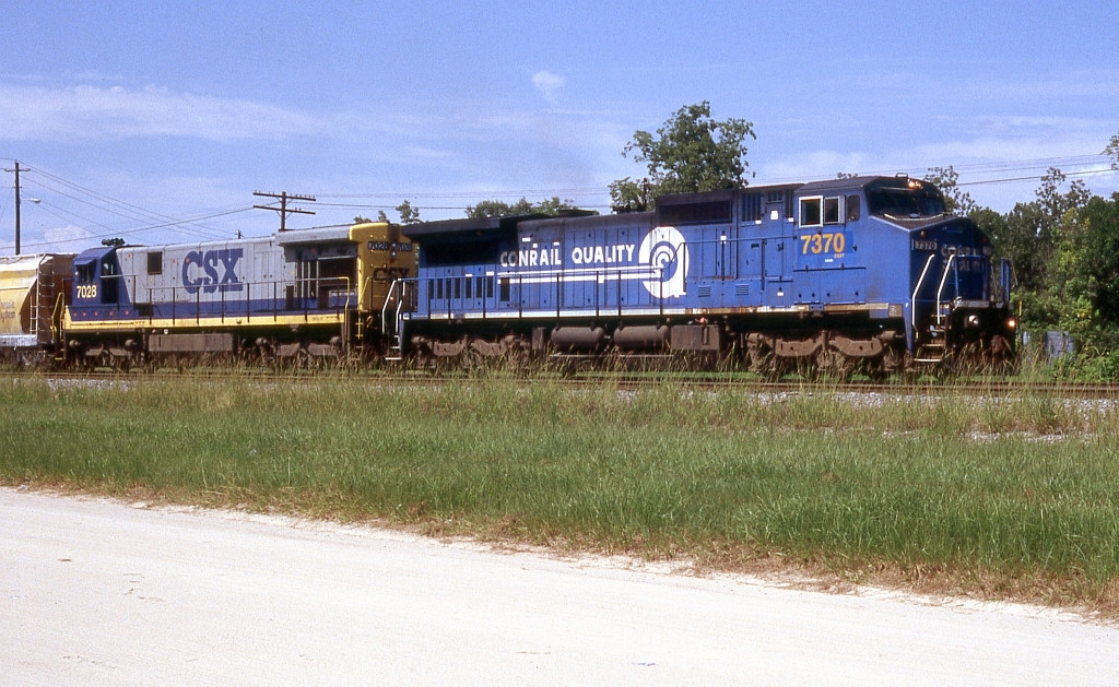 CSX 7370 ex Con probably freshly patched